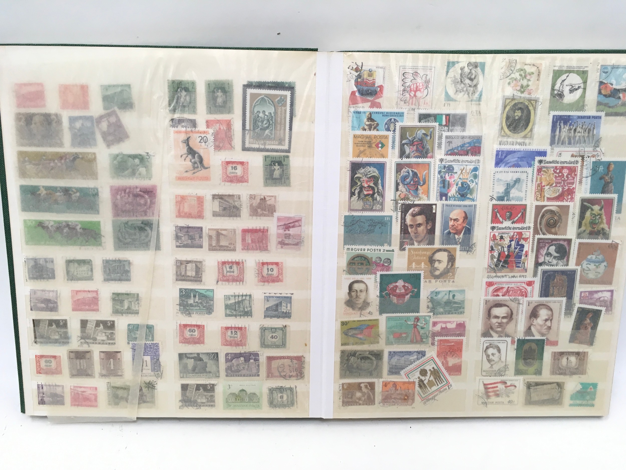 Stamp album containing Yugoslavia and other stamps. Some proof. - Image 4 of 9