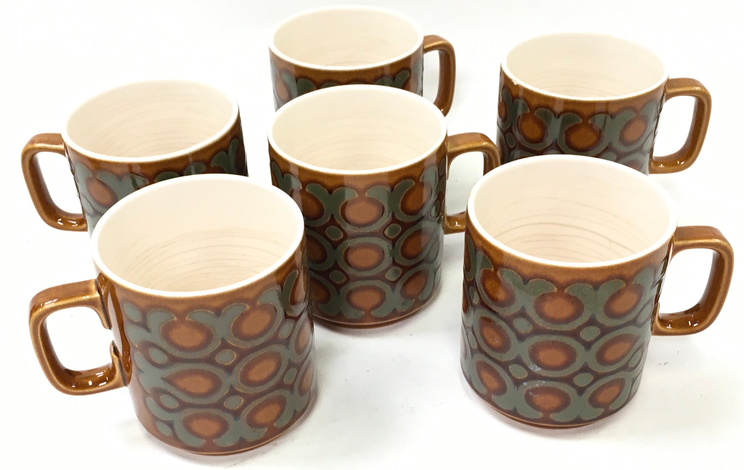 Extensive collection of Hornsey pottery teaware in the Bronte pattern to include cups, mugs, tea and - Image 3 of 5