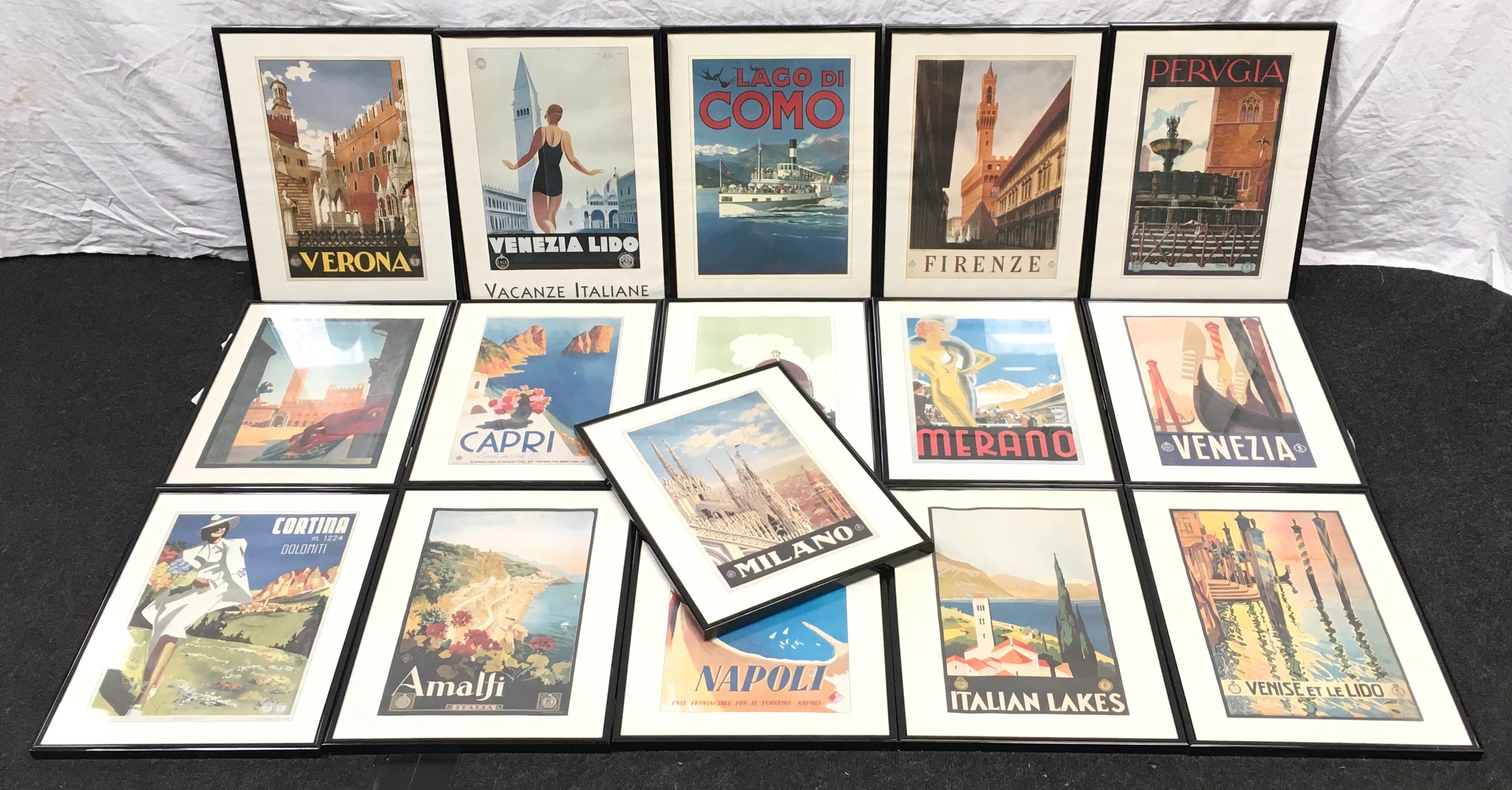 16 framed reproduction Italian tourist advertising posters (40cm x 30cm)