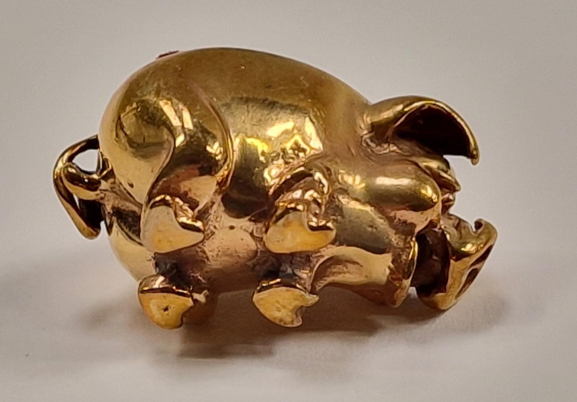 A brass pig pincushion - Image 5 of 5