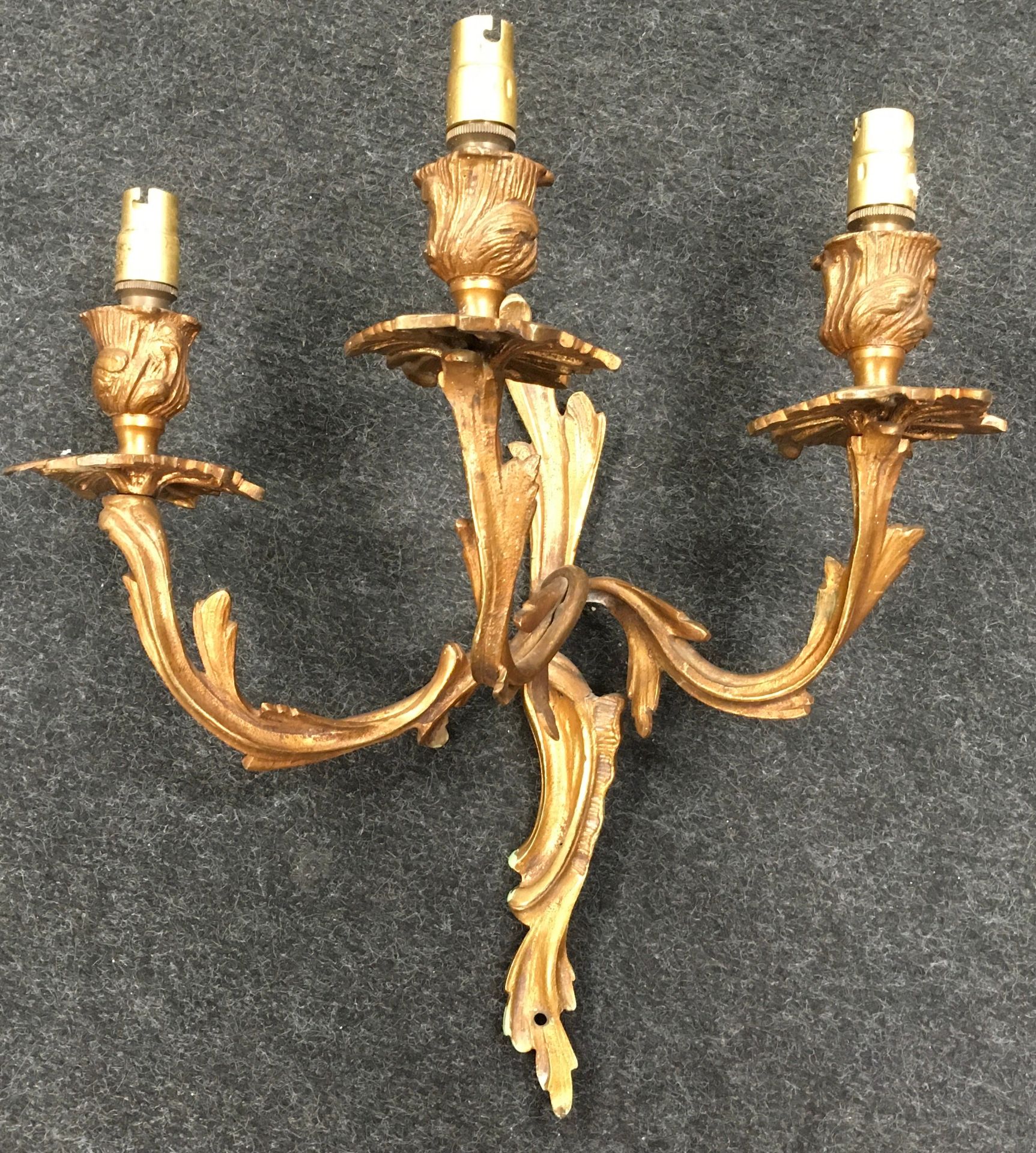 Three vintage brass wall lights with acanthus leaf decoration, 2 x two stem and 1 x three stem. Each - Image 3 of 3