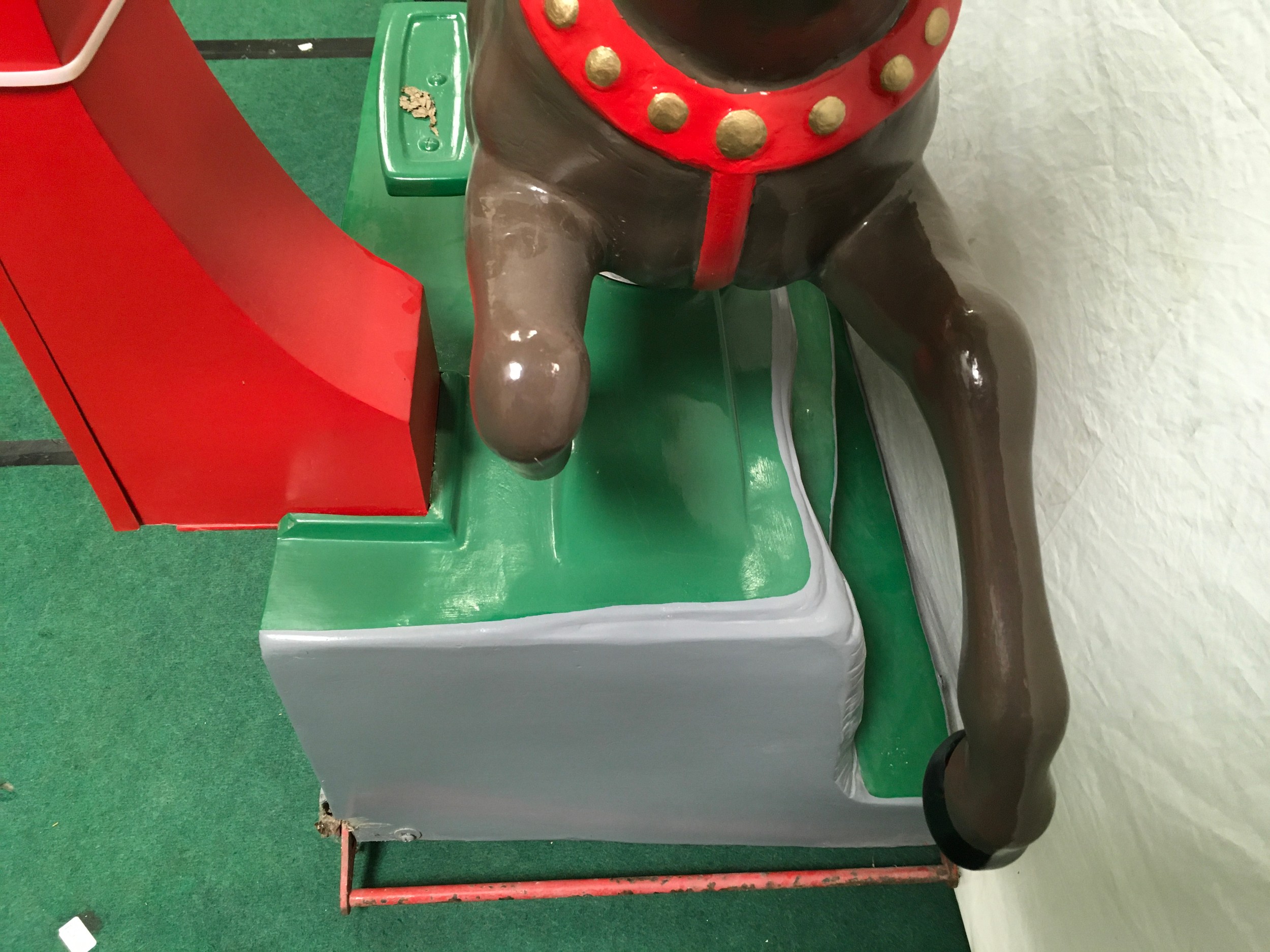 Coin operated ride on horse. - Image 4 of 7