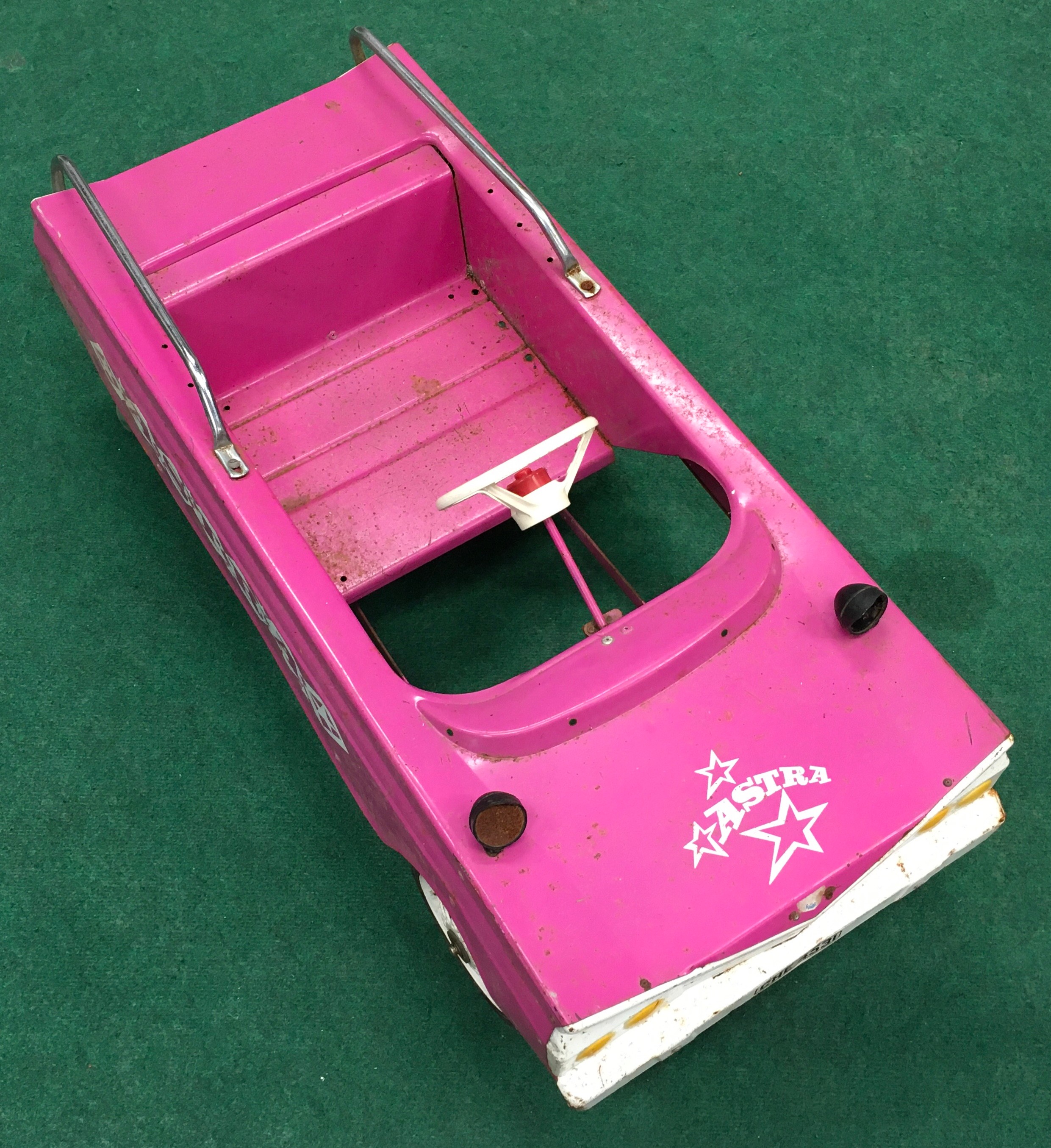 Triang 1960s vintage "Astra" pink pedal car 102x45x40cm. - Image 2 of 5