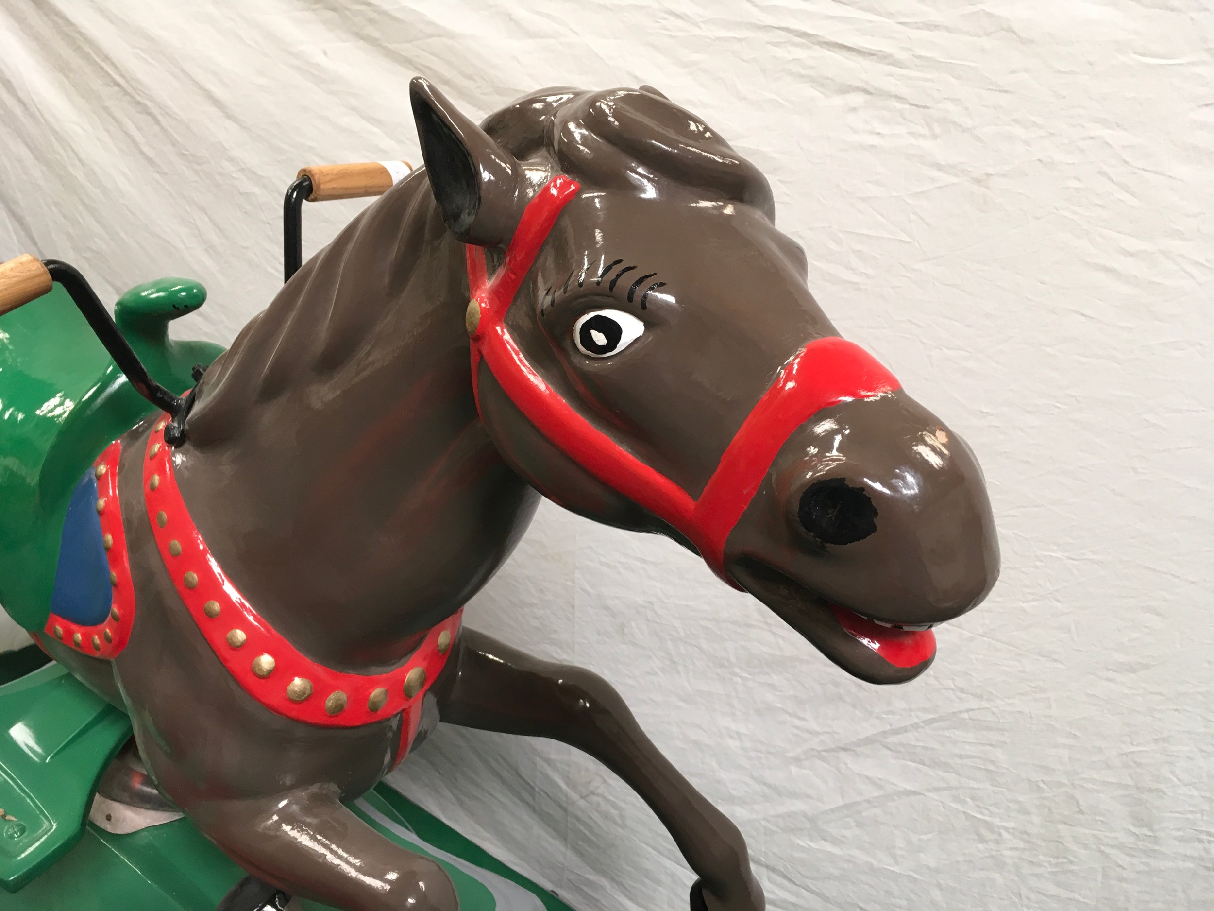 Coin operated ride on horse. - Image 5 of 7