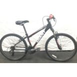 A Giant Boulder black bicycle, 21 gears, frame size 15"/38cm