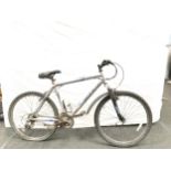A Claude Butler Pinelake grey bike, 18 gears, frame size 20"/51cm