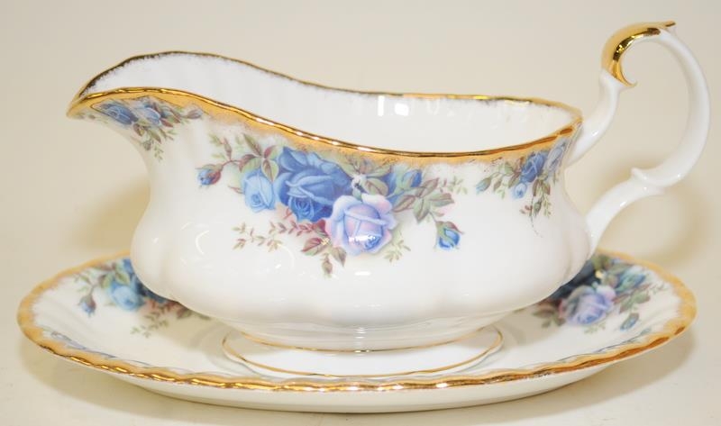 Royal Albert Moonlight Rose Large 35cm charger, 35cm oval platter and gravy boat with stand - Image 4 of 5