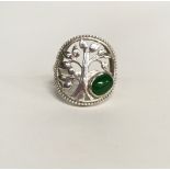 925 silver Tree of Life ring with green stone. Size T.