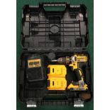 Dewalt DCD790D2 drill and accessories in box (54)