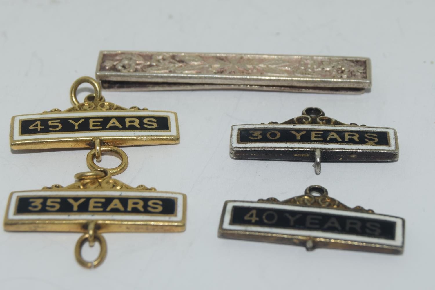 Silver pocket watch with silver St Johns Ambulance badges/service bars. - Image 4 of 4