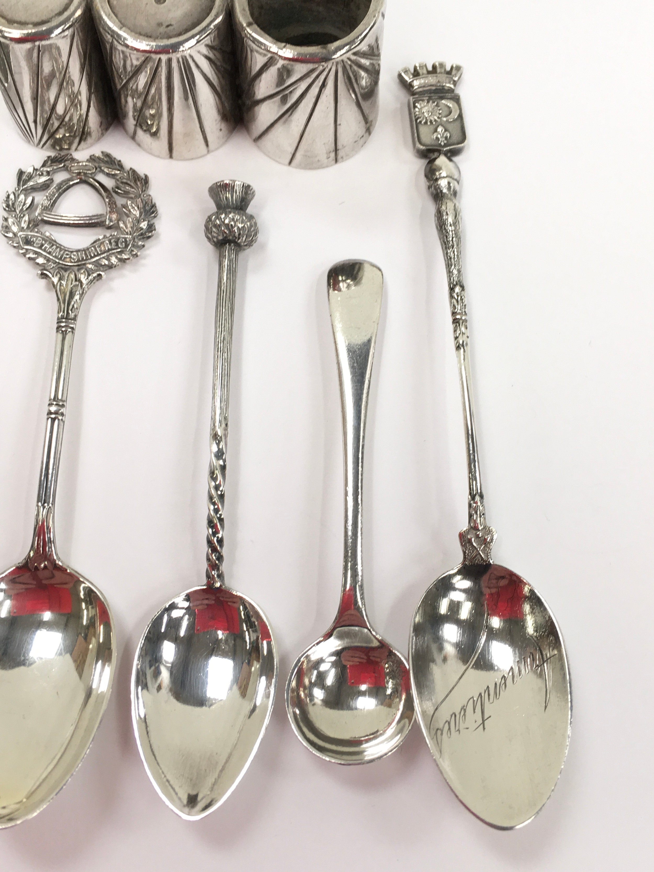 Mix silver items to include a draining spoon - Image 2 of 4