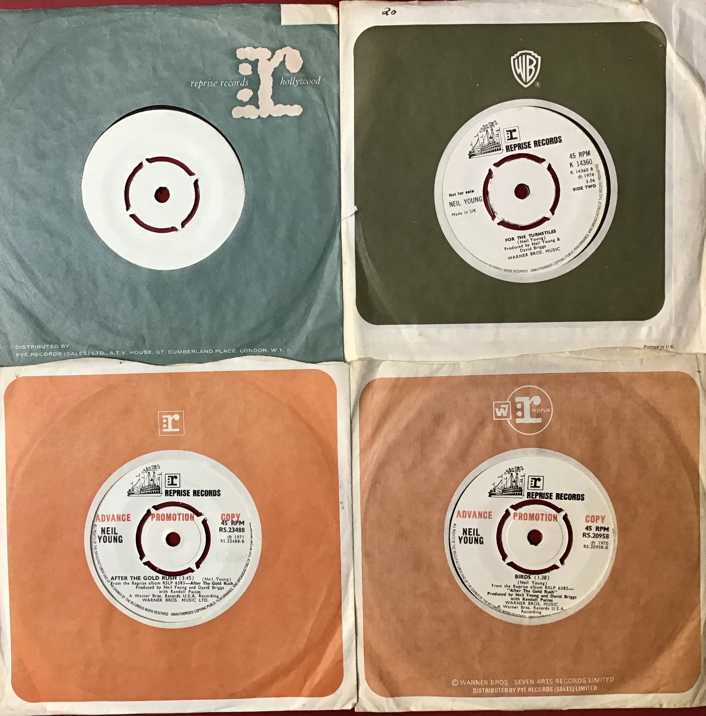 4 NEIL YOUNG DEMO 7" SINGLES. Starting with a one sided single that has 3 tracks on Reprise Sam 15 - Image 2 of 2
