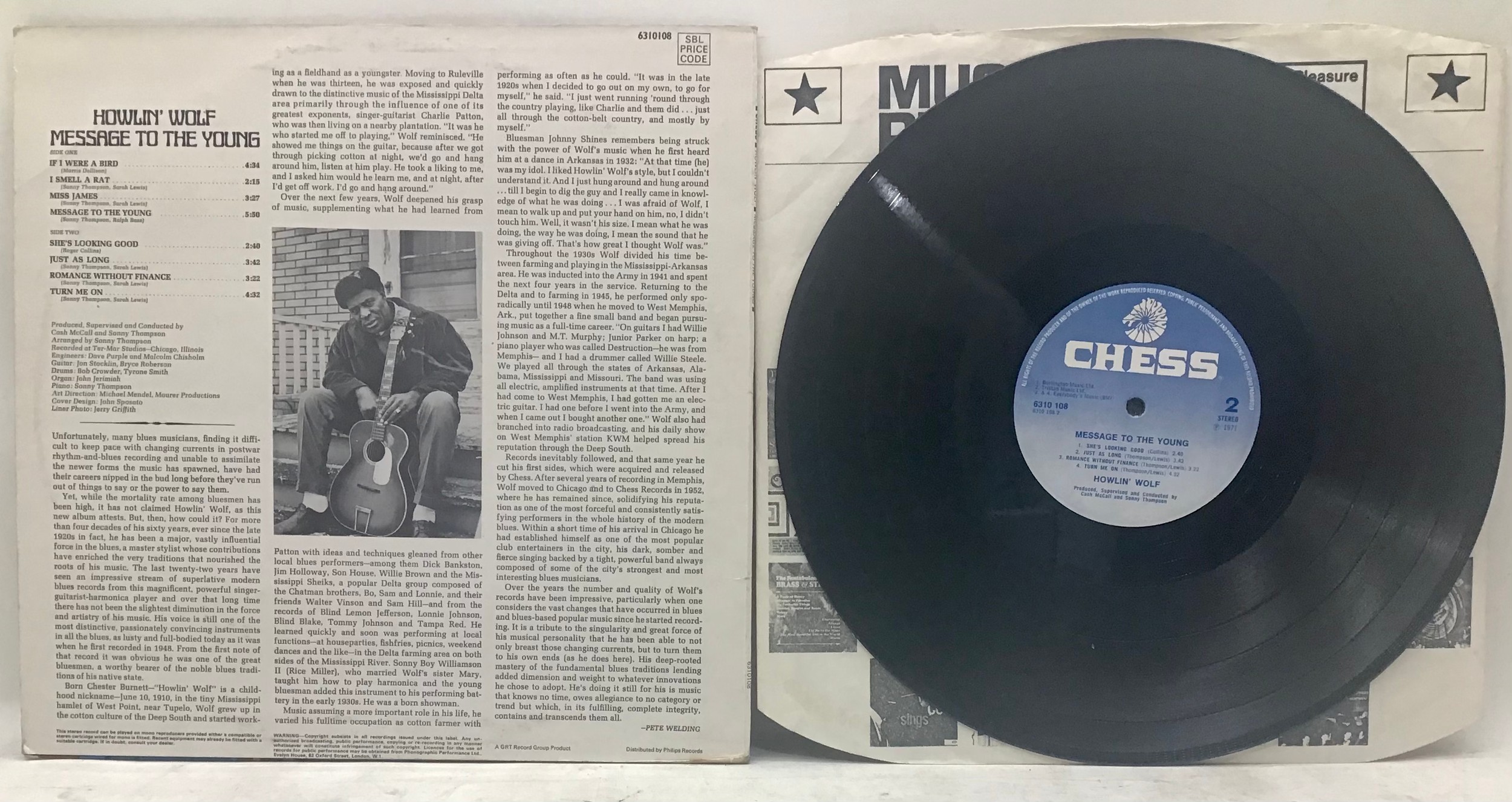 HOWLIN WOLF LP - MESSAGE TO THE YOUNG. Great release on Chess Records from 1971. Found here in Ex - Image 2 of 2