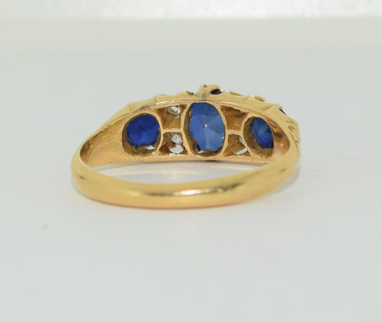 18ct gold Large Sapphire and Diamond Gypsy ring size O - Image 3 of 5