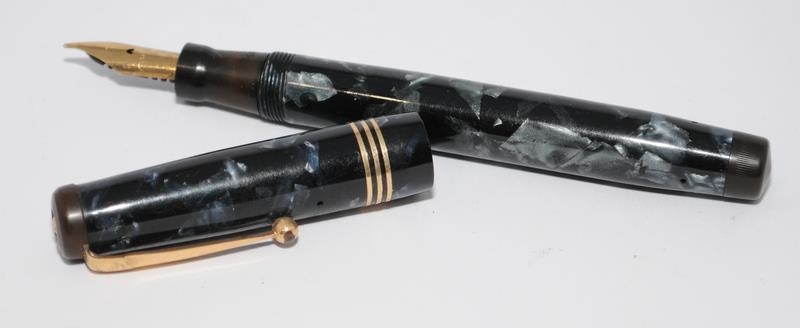Collection of fountain pens to include a Swan 6242 Self Filler in blue/black marble c/w Swan No.2 - Image 7 of 8