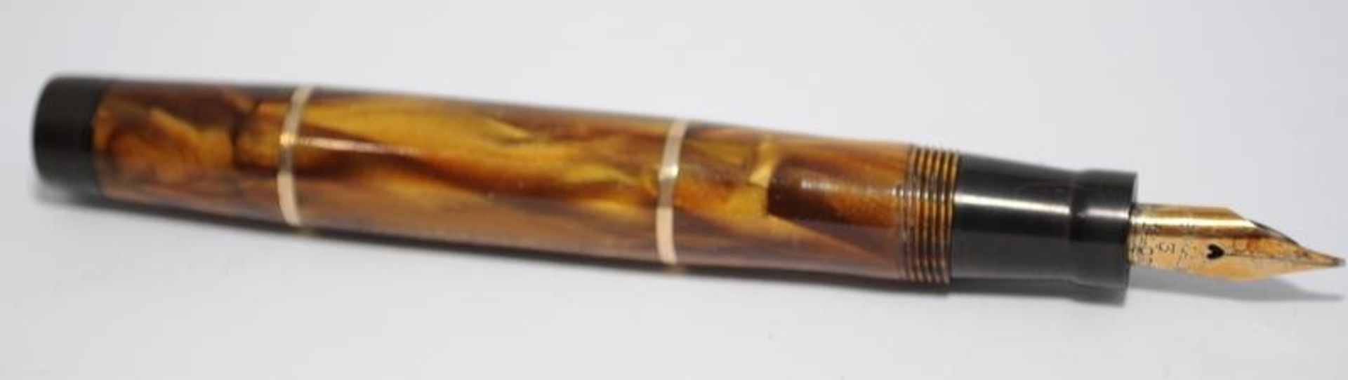 Top quality Swan L330/64 leverless fountain pen in amber/brown, fully restored at considerable - Image 4 of 5