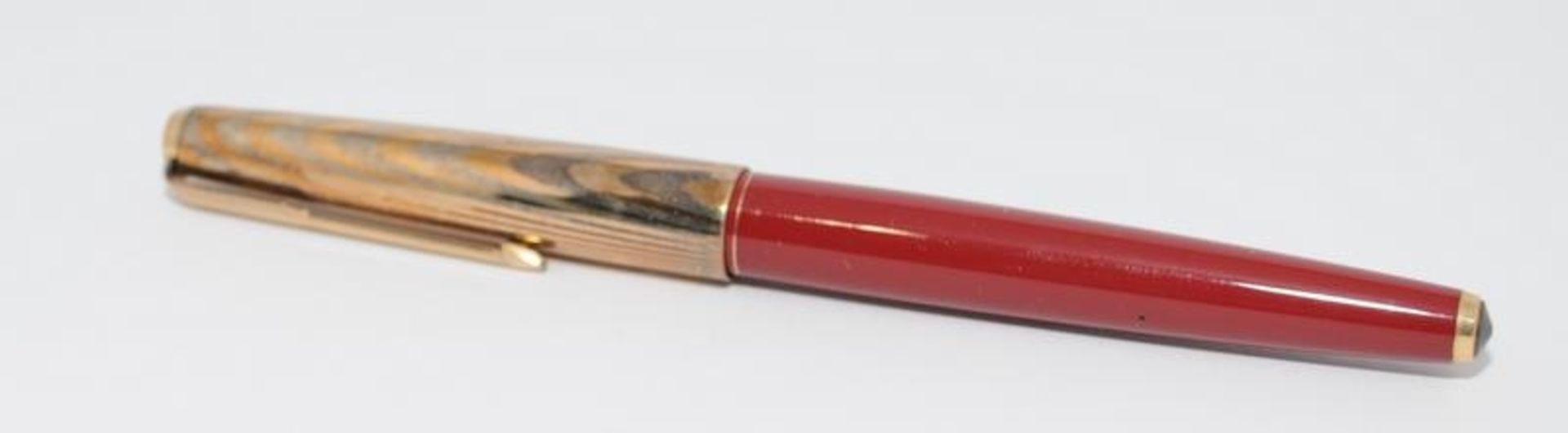 Two boxed vintage Parker fountain pens to include a Parker 61 Series 1 with red body and S2 - Image 5 of 7