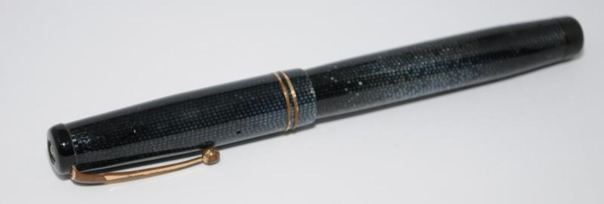 Swan blue lizard skin Fountain pen Ref. L312/87 c/w Mabie Todd Swan No.3 14ct nib. Ref. YYR305