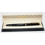 Vintage boxed Parker Duofold 35/6 fountain pen in black. Good chalk marks c/w Parker 10 14ct nib.