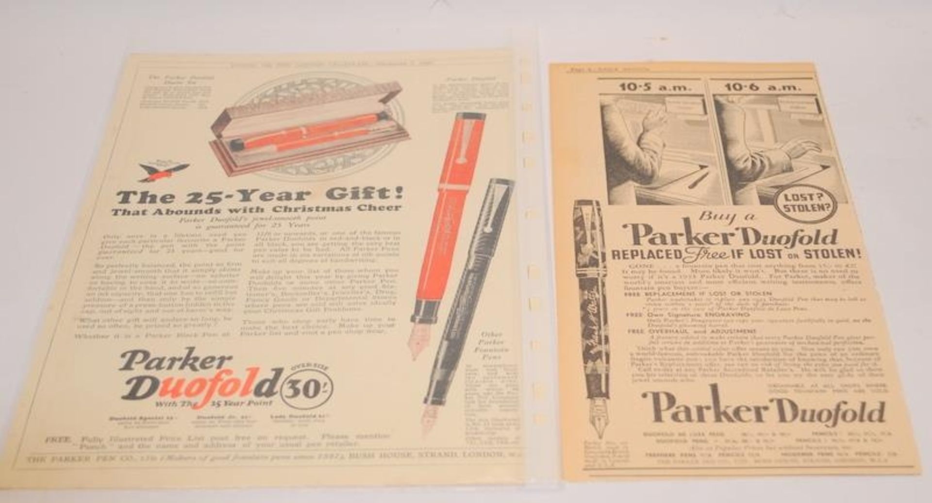 Vintage advertising ephemera to include unused Parker dealer signs, a freestanding Parker desk sign, - Image 3 of 4
