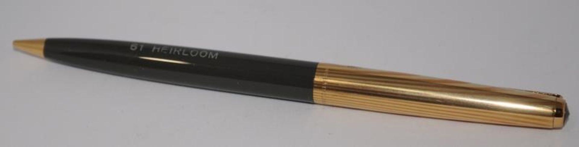 Parker 61 fountain pen in grey with gold plated cap, also includes Heirloom propelling pencil also - Image 3 of 4