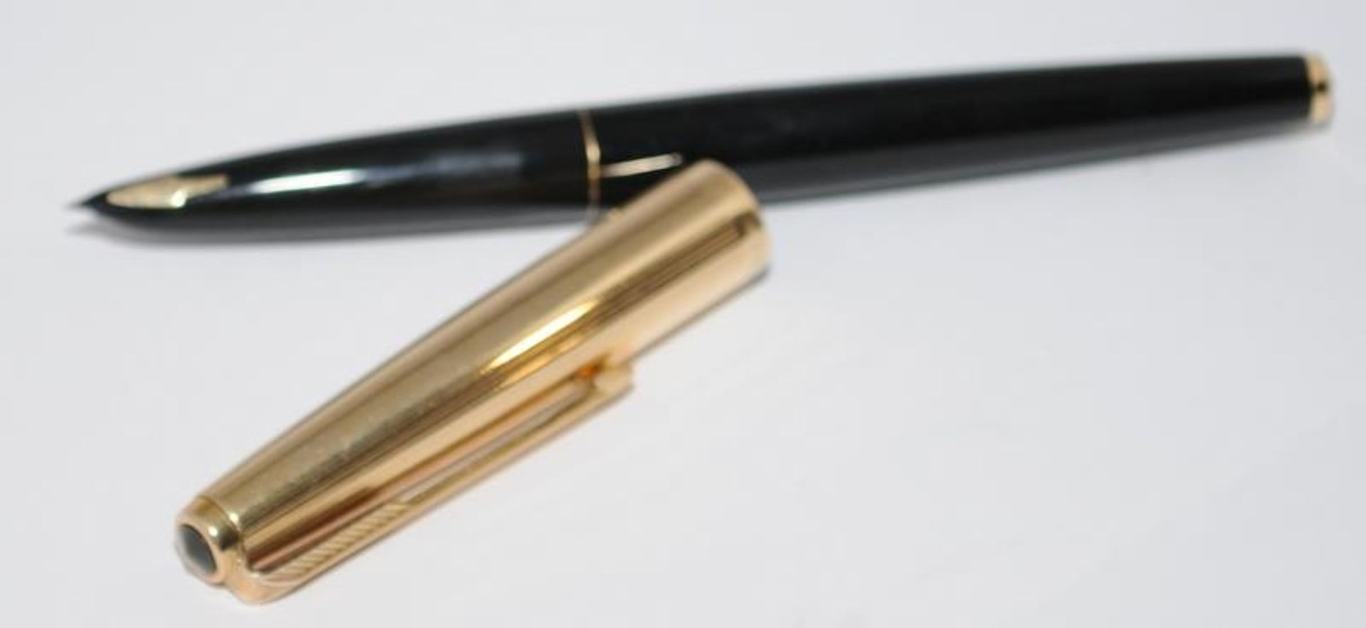 Three vintage Parker 61 fountain pens to include a Series 1 with black body and red/yellow gold - Image 4 of 9