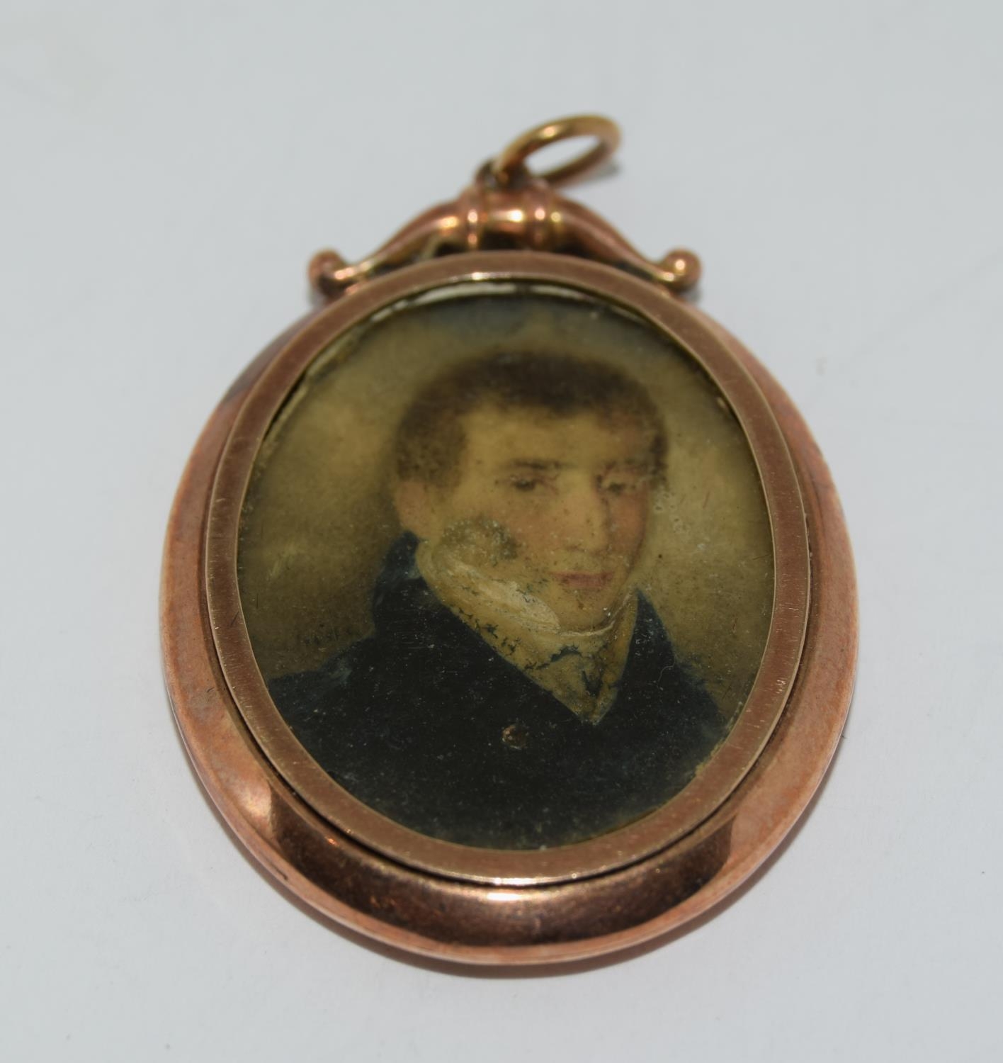 9ct gold pendant miniature of a country gentleman - Image 4 of 4