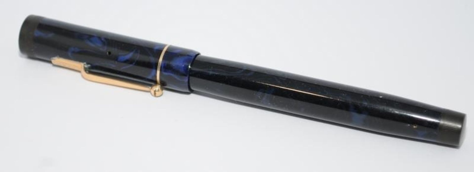 Swan L205/52 fountain pen with Lapis Lazuli body and cap. Great condition. With Swan N0.2 14ct