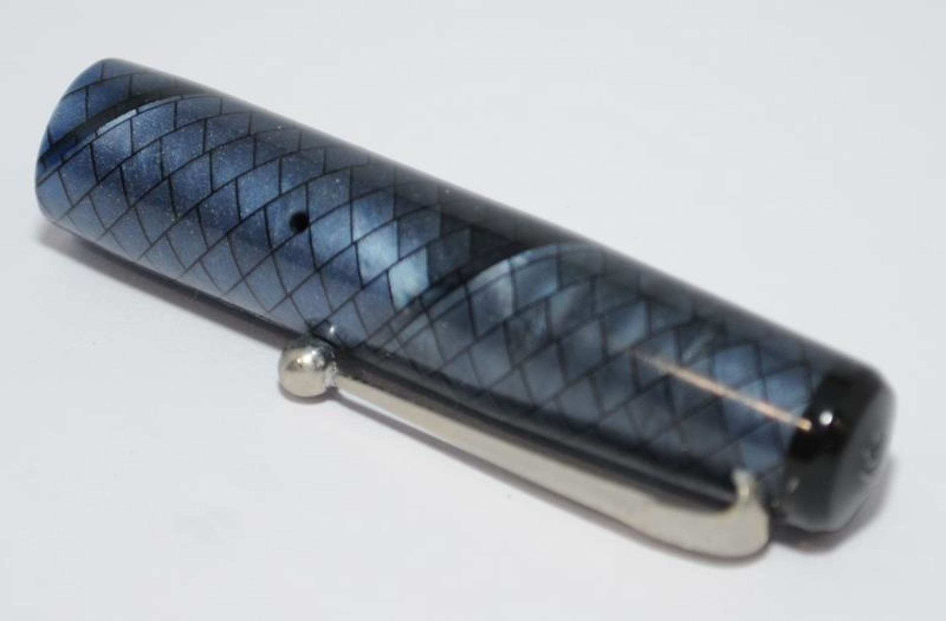 Swan blue snakeskin fountain pen ref.100/83 c/w Mabie Todd Swan no.1 14ct nib. Ref.CMK300 - Image 5 of 6