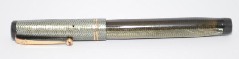 Swan silver lizard skin no.2 size fountain pen c/w Swan No.1 14ct nib. Ref.383