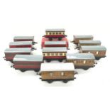 Hornby O Gauge Passengers coaches to include LNER AND BR/LMS (12).