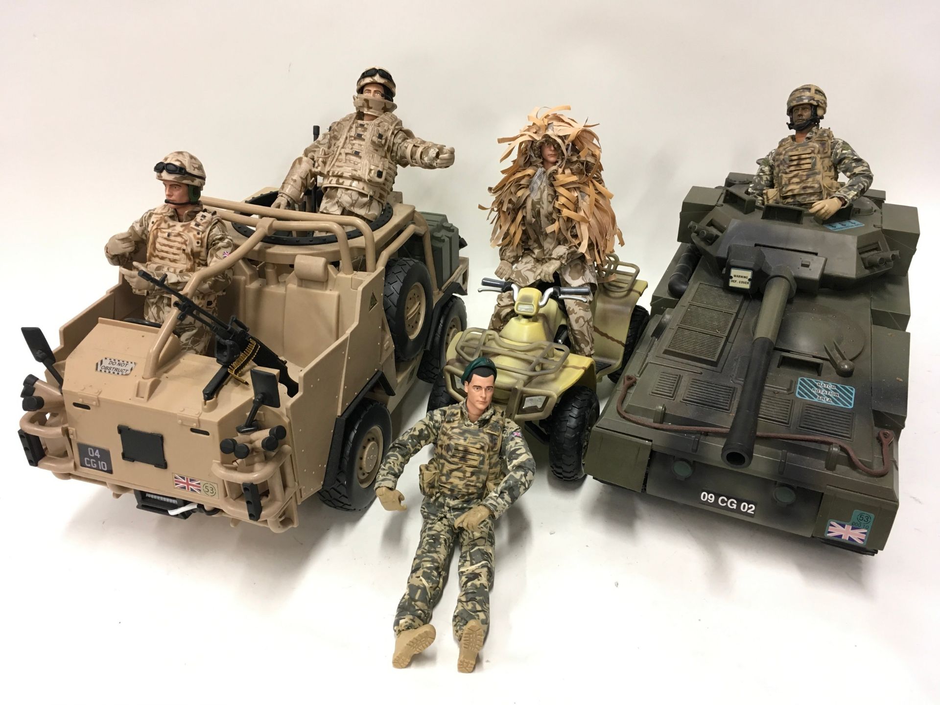 Large bundle of HM Armed Forces action figures and vehicles to include Helicopter, 2 x Tanks, - Image 2 of 10