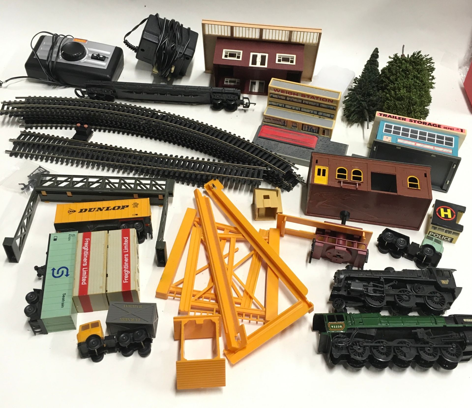 Box containing Scenics to include container terminal and loader, various buildings, trees,