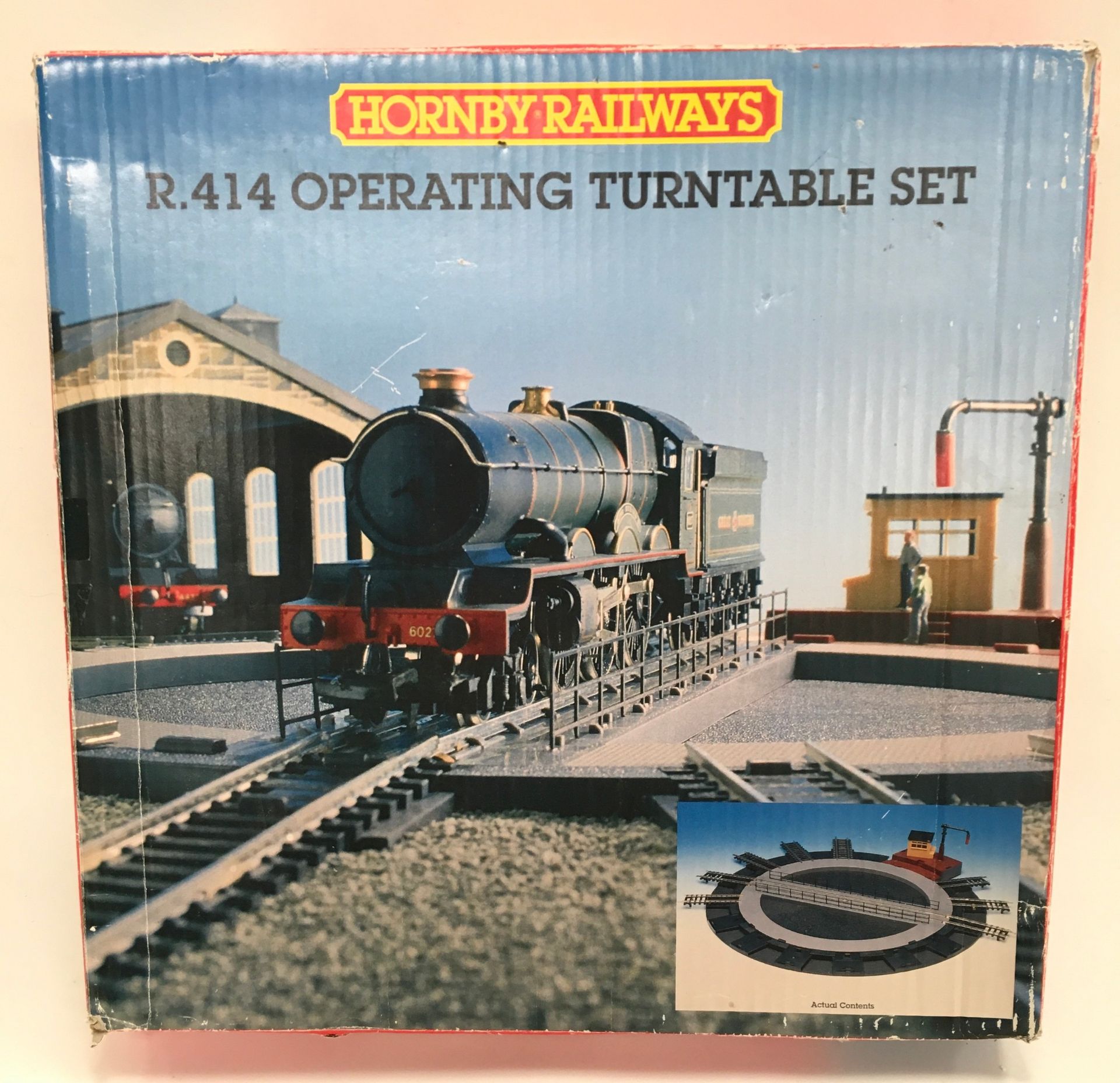 Hornby R414 Operating Turntable set. Good condition.