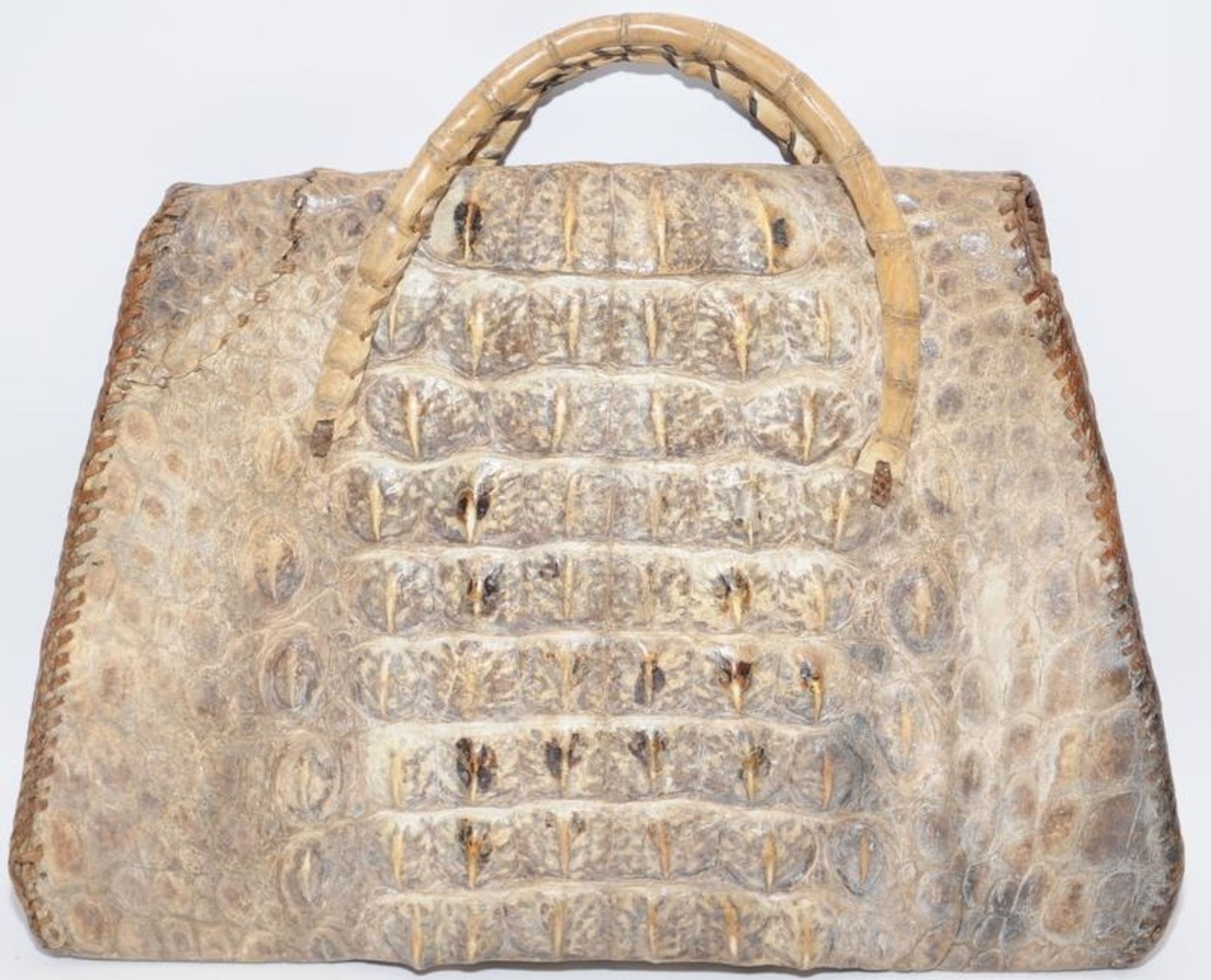 Vintage real alligator skin handbag. 30cms across at widest point - Image 2 of 4
