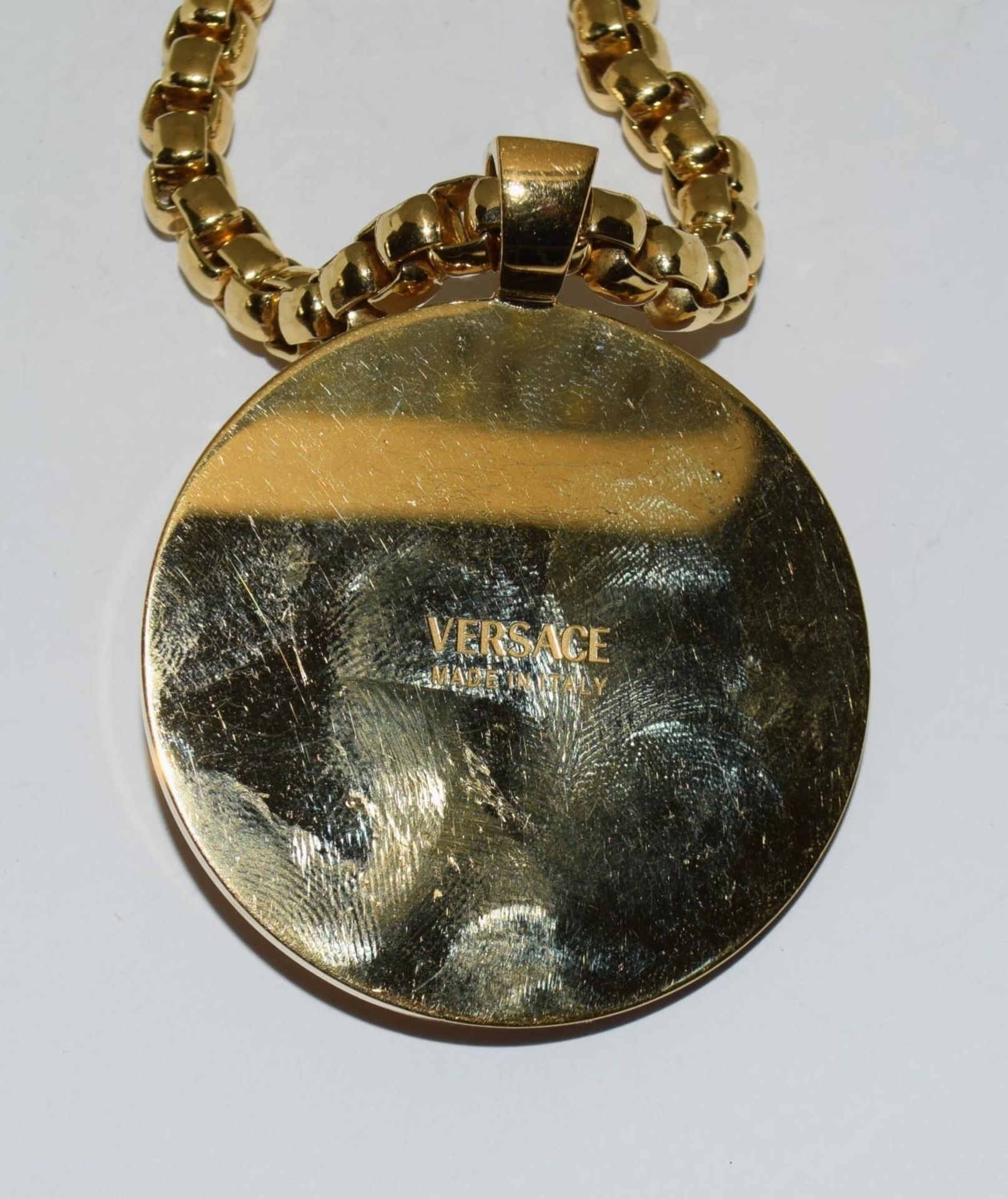 A Versace pendant and neck chain - Image 3 of 4