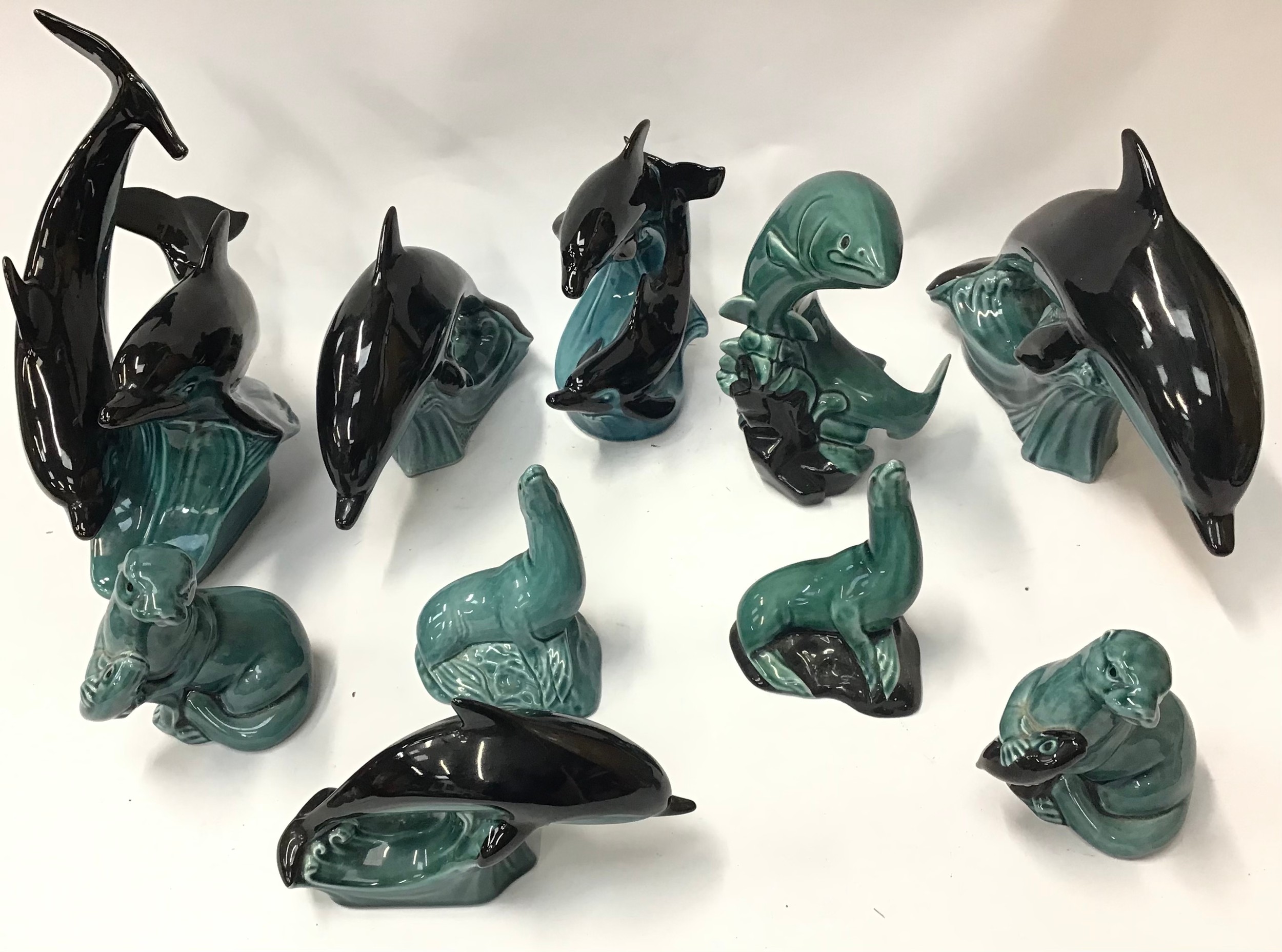 Poole Pottery qty of blue animals to include Dolphins & Seals (10)