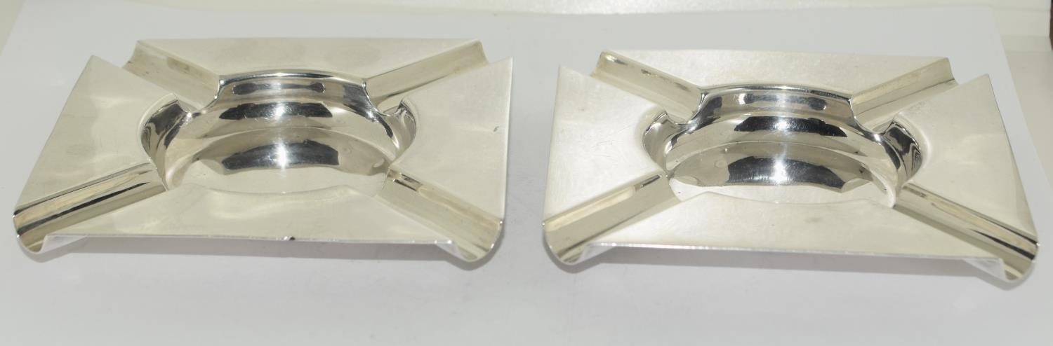 Pair of silver ash trays 94g - Image 2 of 9