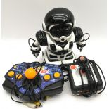 Vintage gaming: Space Invaders plug n play, Activision plug n play and a mini Robosapien