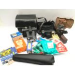 Good collection of vintage cameras and accessories to include Polaroid Colorpak 80, Fuji FZ-2000,
