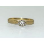 9ct gold ladies diamond solitaire ring H/M 0.25ct size P