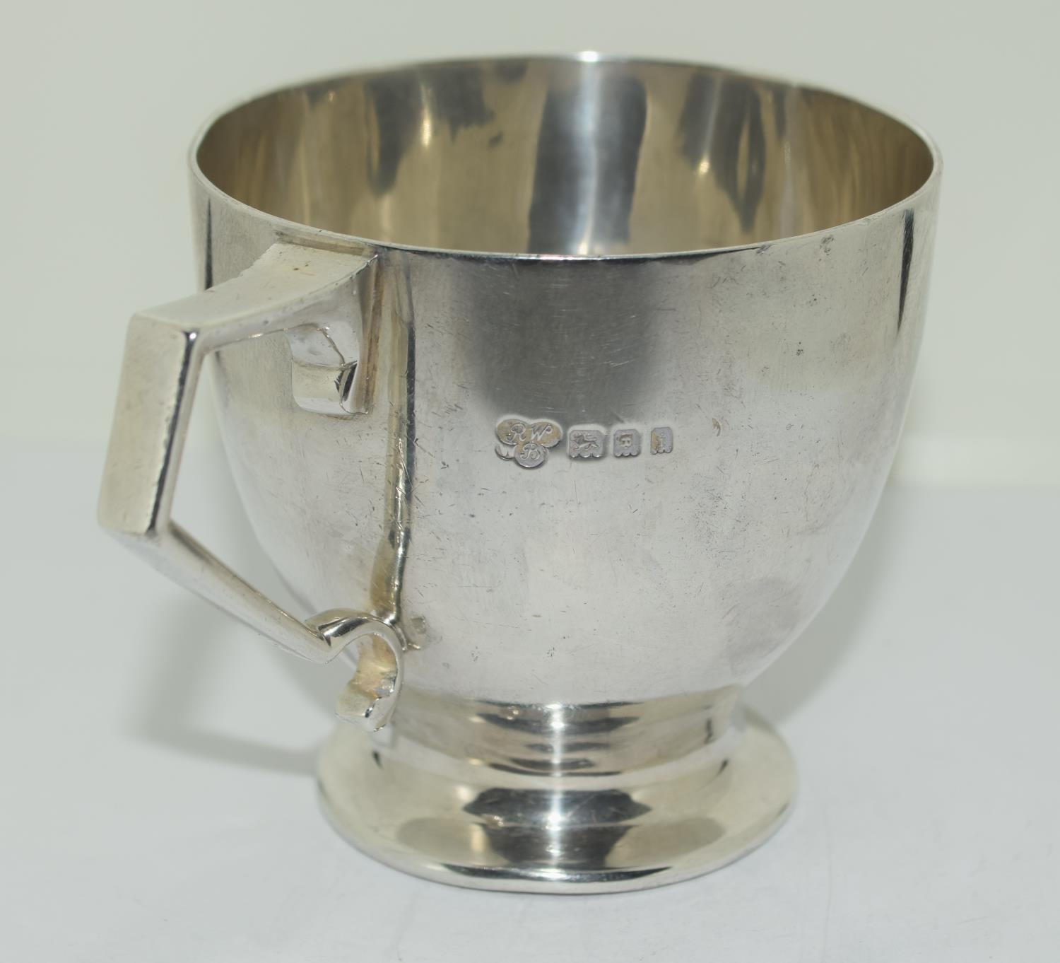 Silver christening cup Retailed my "Harrods" London 1924 7cm tall - Image 8 of 14