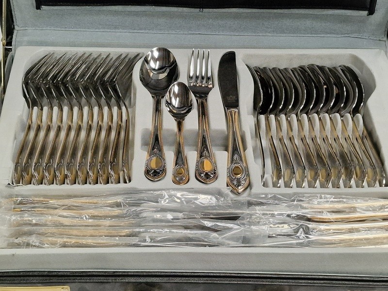 A silver plate cutlery set for 12 place settings by SBS - Image 2 of 5