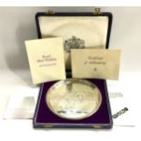 Boxed Silver Salver commemorating Queens silver wedding anniversary complete with paperwork 1947-