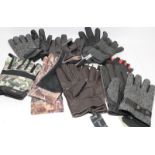 Eight pairs of mens gloves to include Harris Tweed and Real Tree camo examples. Most as new