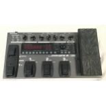 ZOOM GFX-5 MULTI EFFECTS PROCESSOR. Looks to be in great condition but unfortunately there is no