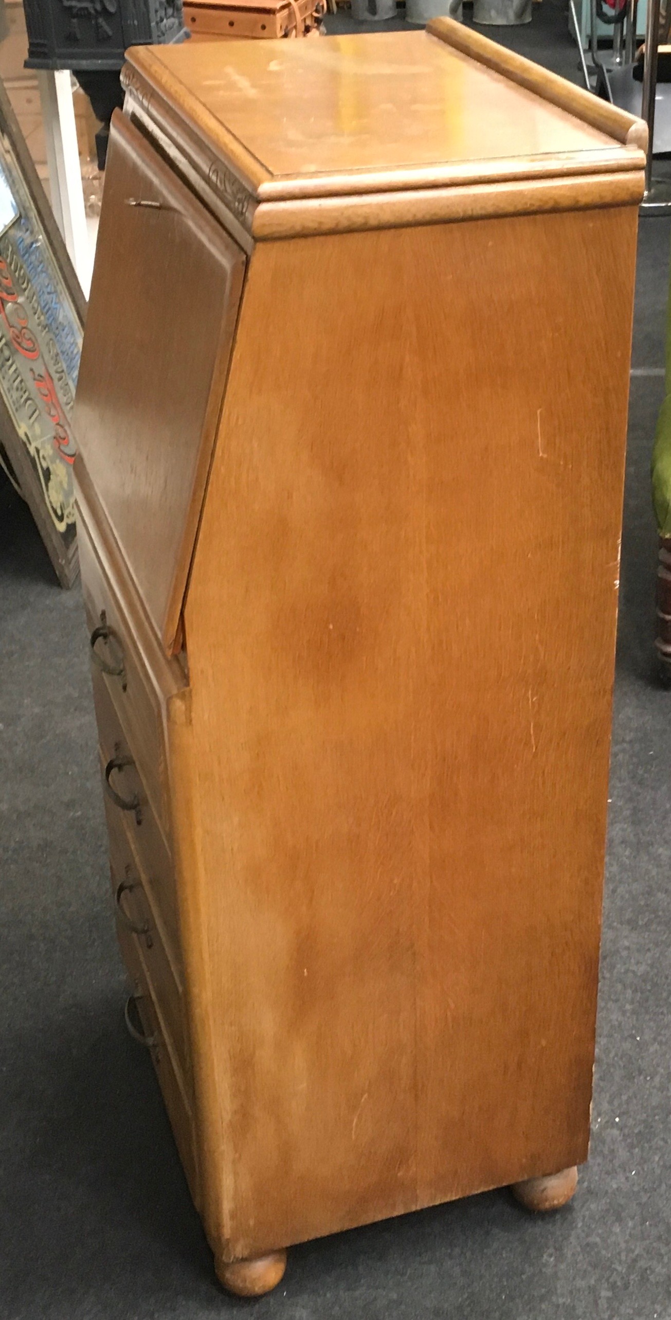 Art Deco oak veneer slim bureau by Joseph Serlin & Sons. With fitted interior over four drawers on - Image 5 of 7