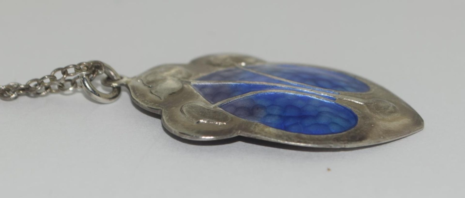 Abrahall & Bint Art Nouveau silver and enamel pendant on silver chain, Birmingham 1908. Boxed. - Image 3 of 5