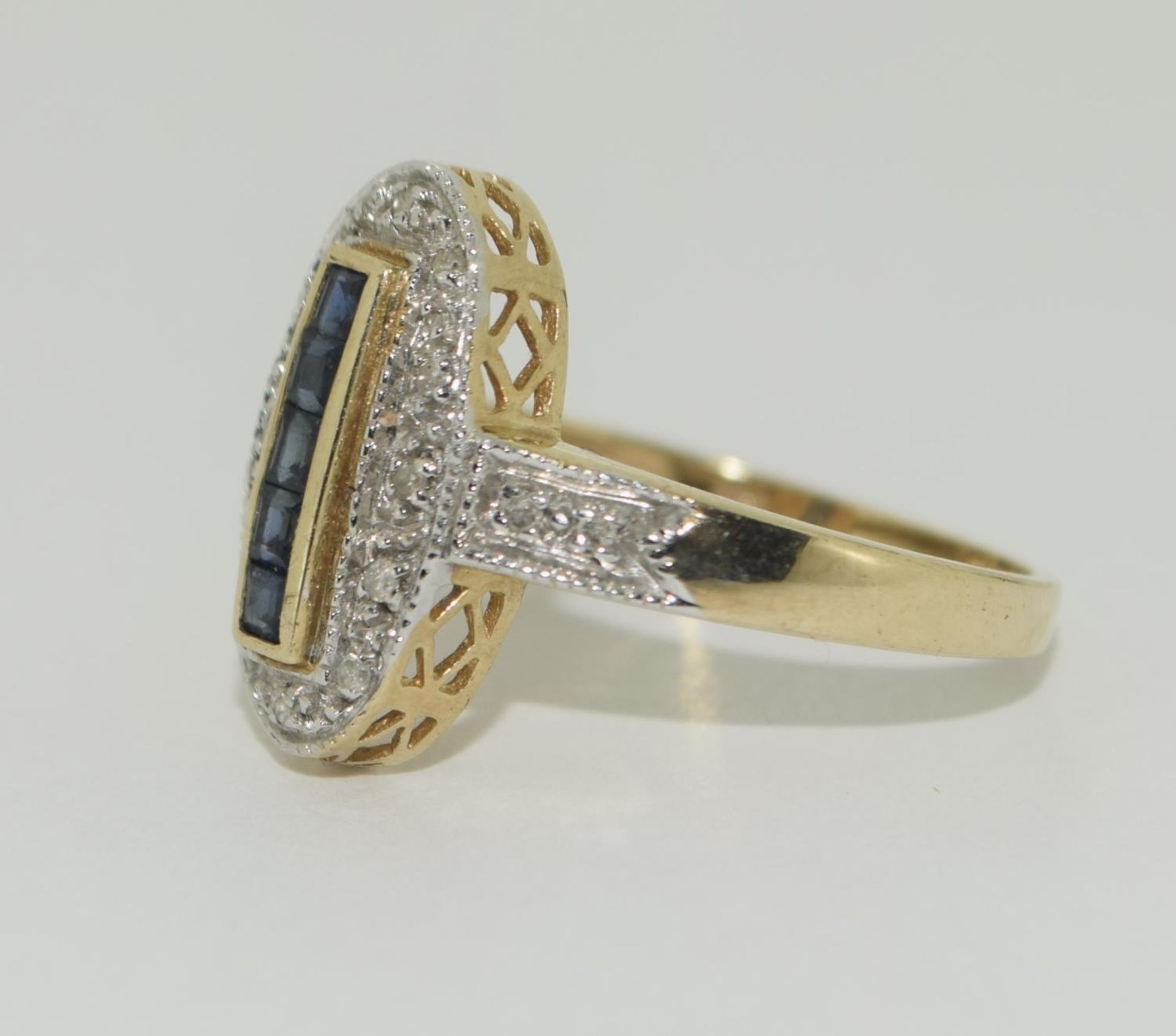 9ct gold Diamond and Sapphire suite of ladies jewellery consisting of Ring size N and matching - Image 5 of 9