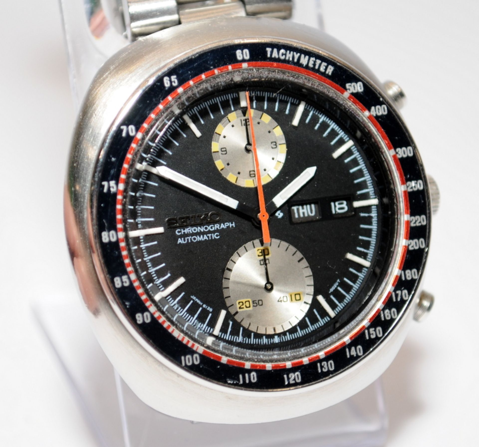 Vintage Seiko 'UFO' gents automatic chronograph model 6138-0011. Serial number dates this watch to - Image 2 of 5